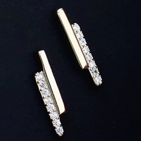 NEW Gold-Plated 925 Sterling Silver Asymmetrical CZ Bar Studs Inspired Style - Picture 6 of 13